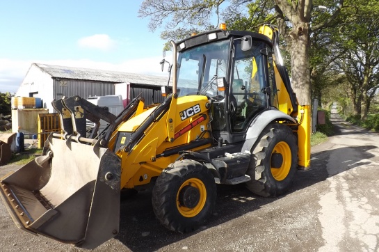 JCB 3CX 2010 kotrórakodó (1).JPG